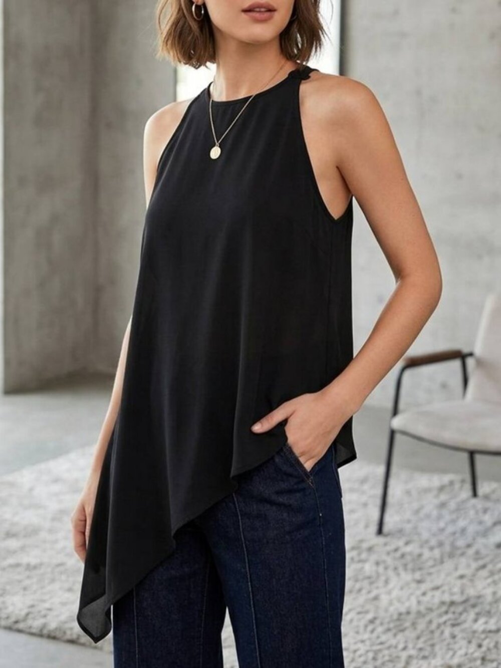 H&M sleeveless asymmetrical halter neck top black women's size 4